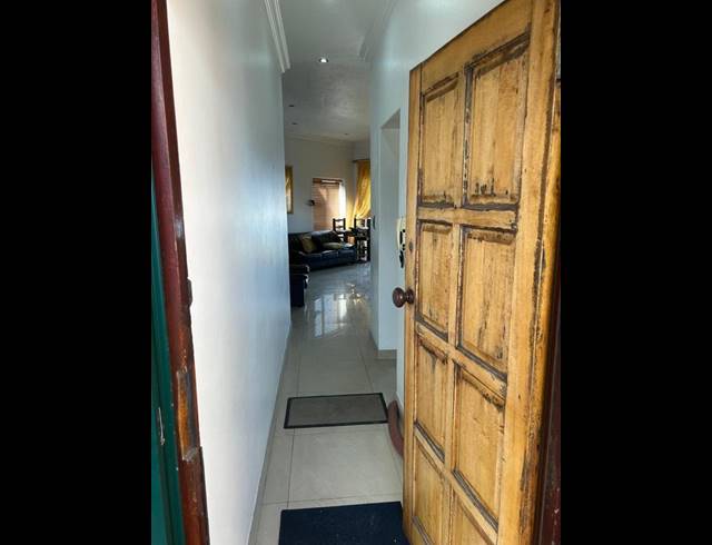 3 BEDROOM APARTMENT FOR SALE IN UMDLOTI BEACH